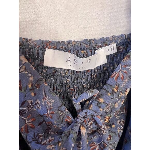 Astr The Label Top Blue Floral Ruffles Rouching Size SM - Picture 4 of 5